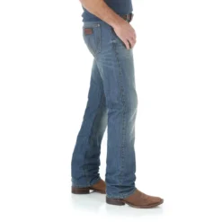 Wrangler Jeans: Men's WLT88CW Cottonwood Wrangler Retro Slim Straight Jean 6 Wrangler Jeans: Men's WLT88CW Cottonwood Wrangler Retro Slim Straight Jean -Eagle Shop wlt88cw bs01 swbb prd